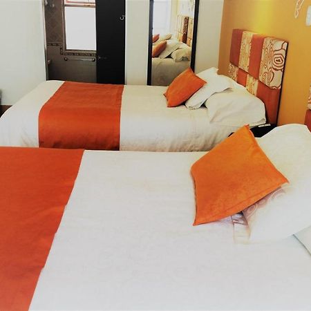Casa Madrigal Hotel ปัสโต ภายนอก รูปภาพ
